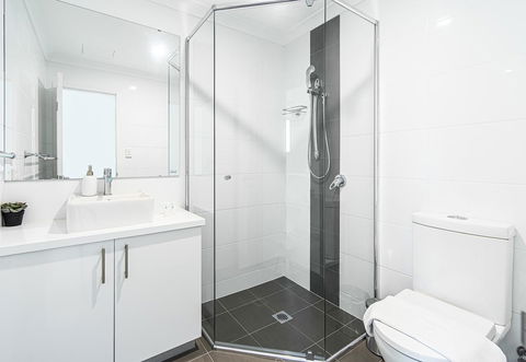 New Apartment On Great Location Opposite Garden City : 02 - VIC Tourism 12