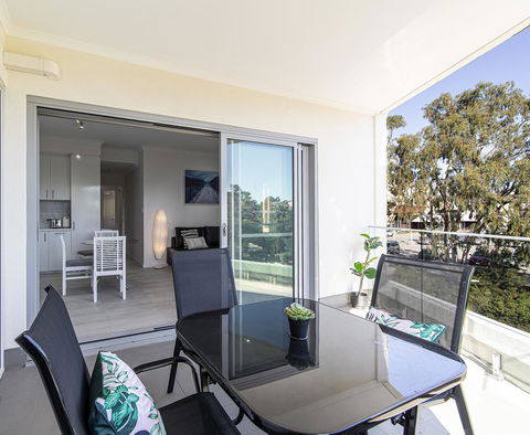 New Apartment On Great Location Opposite Garden City : 02 - VIC Tourism 5