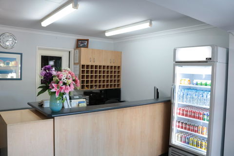 Canning Bridge Auto Lodge - VIC Tourism 9
