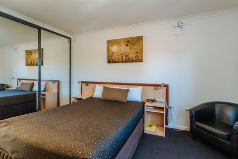 Canning Bridge Auto Lodge - VIC Tourism 26