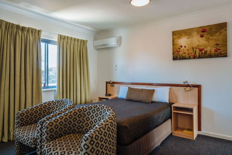 Canning Bridge Auto Lodge - VIC Tourism 31