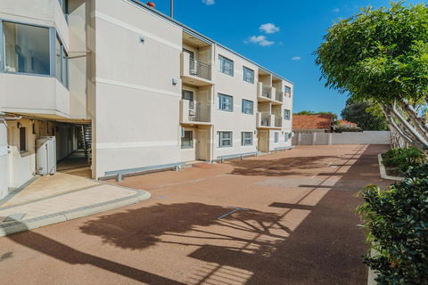 Canning Bridge Auto Lodge - VIC Tourism 16