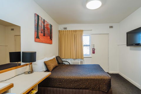 Canning Bridge Auto Lodge - VIC Tourism 20