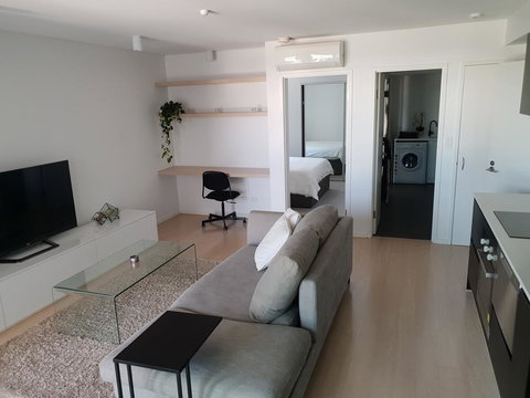Modern Northbridge Apartment - VIC Tourism 11