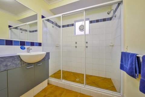 Osprey Holiday Village Unit 119 - VIC Tourism 10