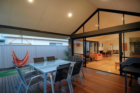THE SANCTUARY LUXURY HOLIDAY HOME - VIC Tourism 23
