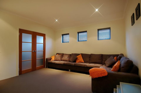 THE SANCTUARY LUXURY HOLIDAY HOME - VIC Tourism 21
