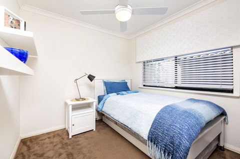 Como Executive Apartment - VIC Tourism 12