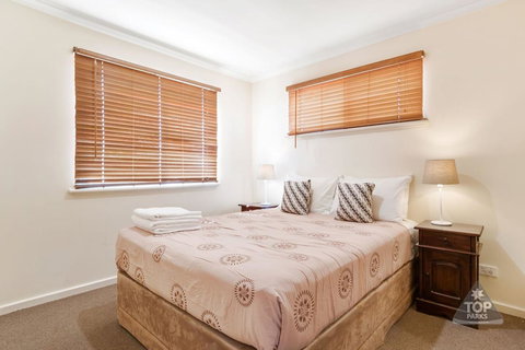 Dongara Tourist Park - VIC Tourism 10