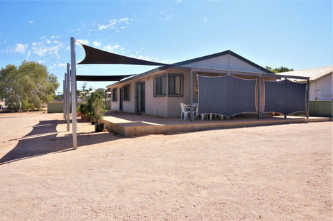 9 Krait Street - Perfect For Large Groups Or Families Alike - VIC Tourism 0