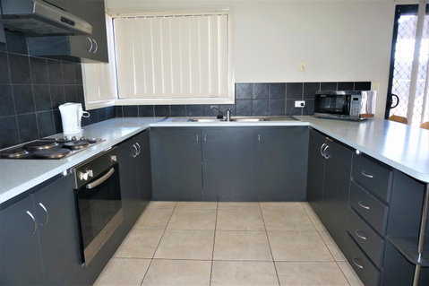 9 Krait Street - Perfect For Large Groups Or Families Alike - VIC Tourism 6
