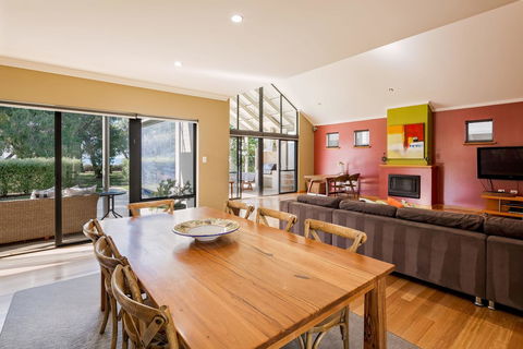 Geographe Cove Resort - VIC Tourism 7