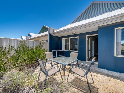 Seafront Unit 60 - VIC Tourism 1
