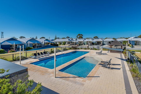 Seafront Unit 60 - VIC Tourism 9