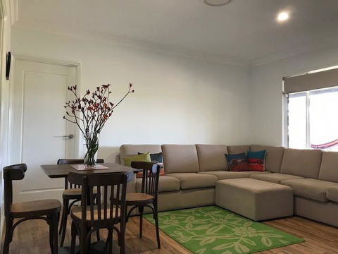 The Mains Guest House 2 Bedroom Farm Stay - VIC Tourism 11