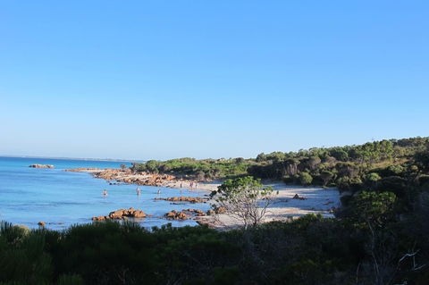 17 By The Sea - VIC Tourism 15