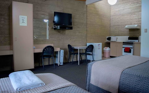 Hopetoun Motel & Chalet Village - VIC Tourism 35