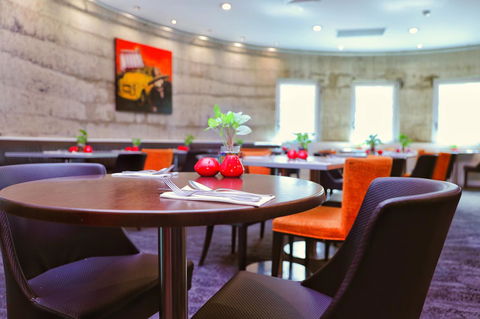 Bunbury Hotel Koombana Bay - VIC Tourism 16
