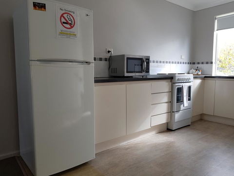 Arlington Apartments - VIC Tourism 1