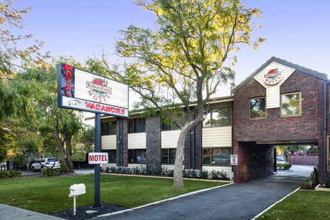 Kings Park Motel - VIC Tourism 2