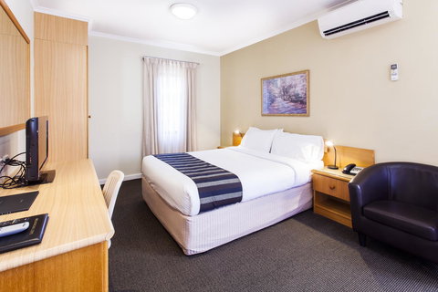 Kings Park Motel - VIC Tourism 14