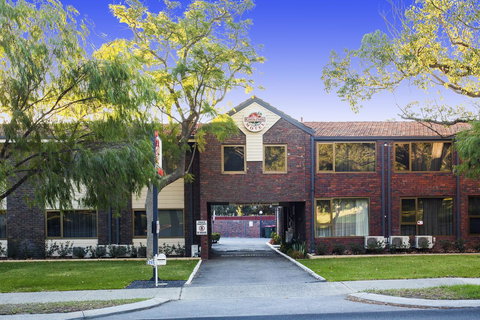 Kings Park Motel - VIC Tourism 0