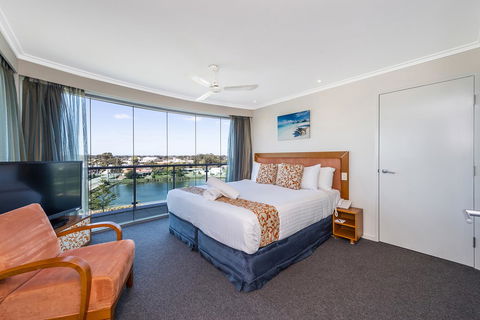 A 406 FANTASTIC OCEAN BEACH And MARINA VIEW APT - MANDURAH - VIC Tourism 12