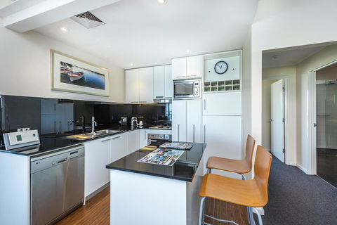 A 406 FANTASTIC OCEAN BEACH And MARINA VIEW APT - MANDURAH - VIC Tourism 19