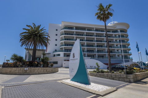 A 406 FANTASTIC OCEAN BEACH And MARINA VIEW APT - MANDURAH - VIC Tourism 3