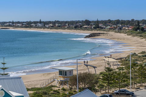 A 406 FANTASTIC OCEAN BEACH And MARINA VIEW APT - MANDURAH - VIC Tourism 5