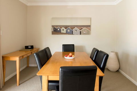 The Marina Hotel - Mindarie - VIC Tourism 25