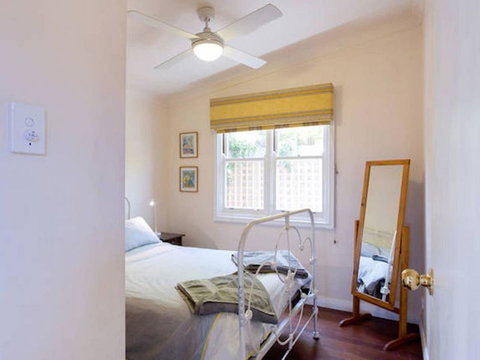 Sunset Cottage - VIC Tourism 5