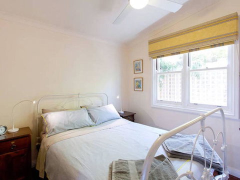 Sunset Cottage - VIC Tourism 11