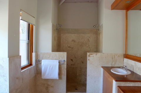 Moana Spa Villas - Prime Yallingup Location - VIC Tourism 14