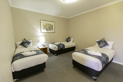 Esplanade Hotel Busselton - VIC Tourism 2