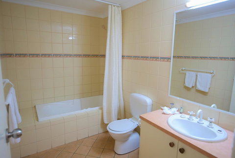 Esplanade Hotel Busselton - VIC Tourism 36