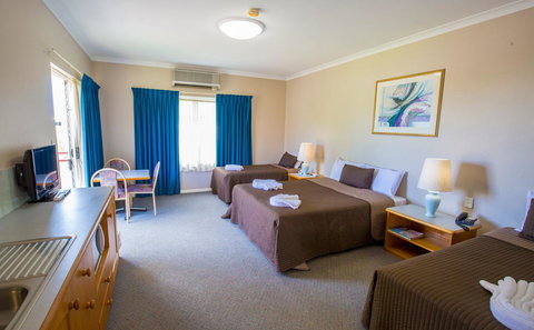 Esplanade Hotel Busselton - VIC Tourism 23