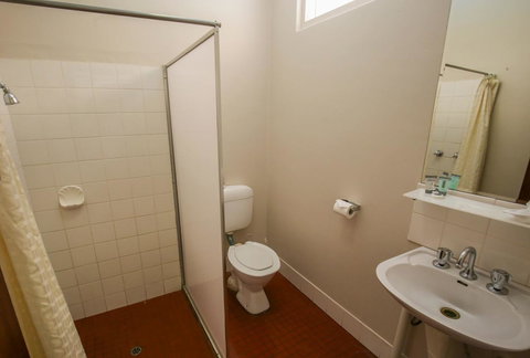 Esplanade Hotel Busselton - VIC Tourism 24