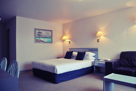 Comfort Inn Devonport - VIC Tourism 0
