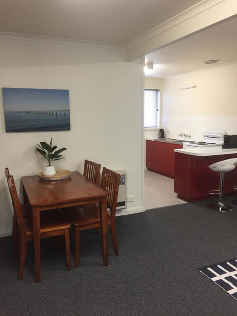Old Pier Apartments - VIC Tourism 5