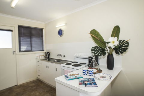 Old Pier Apartments - VIC Tourism 13