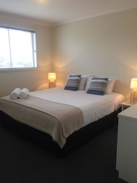Old Pier Apartments - VIC Tourism 3