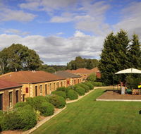 Country Club Villas - VIC Tourism