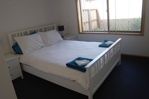 Modern 2 Bedroom Appartment - VIC Tourism 7