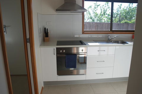 Modern 2 Bedroom Appartment - VIC Tourism 4