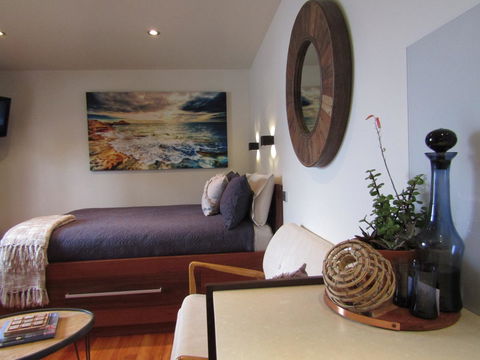 Salt Box Hideaway - VIC Tourism 0