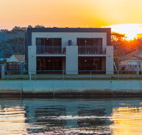 Ulverstone Waterfront Apartments - VIC Tourism