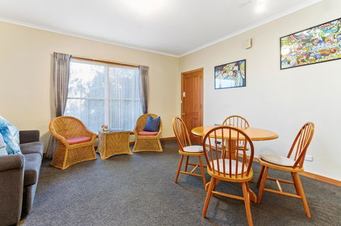 Anabel\'s Of Scottsdale - VIC Tourism 17