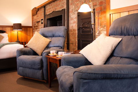 Stanley Hotel & Apartments - VIC Tourism 3