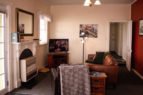 Stanley Hotel & Apartments - VIC Tourism 7